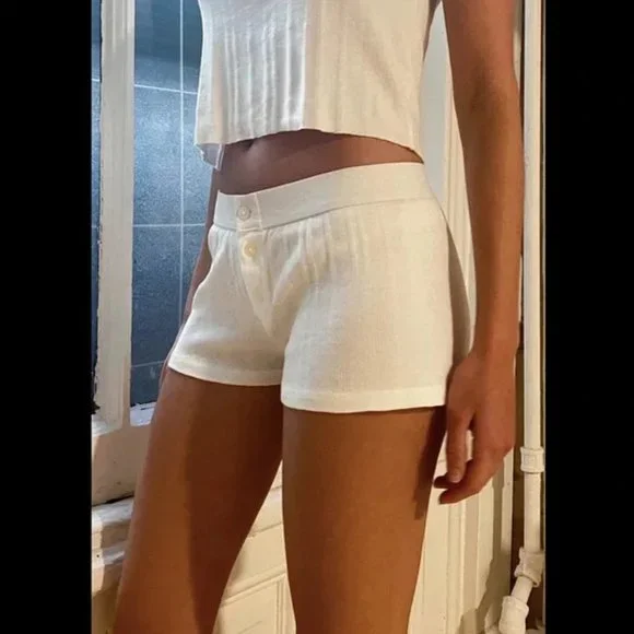 Brandy Melville White Boy-Short Ribbed Shorts Underwear - Picture 2 of 3